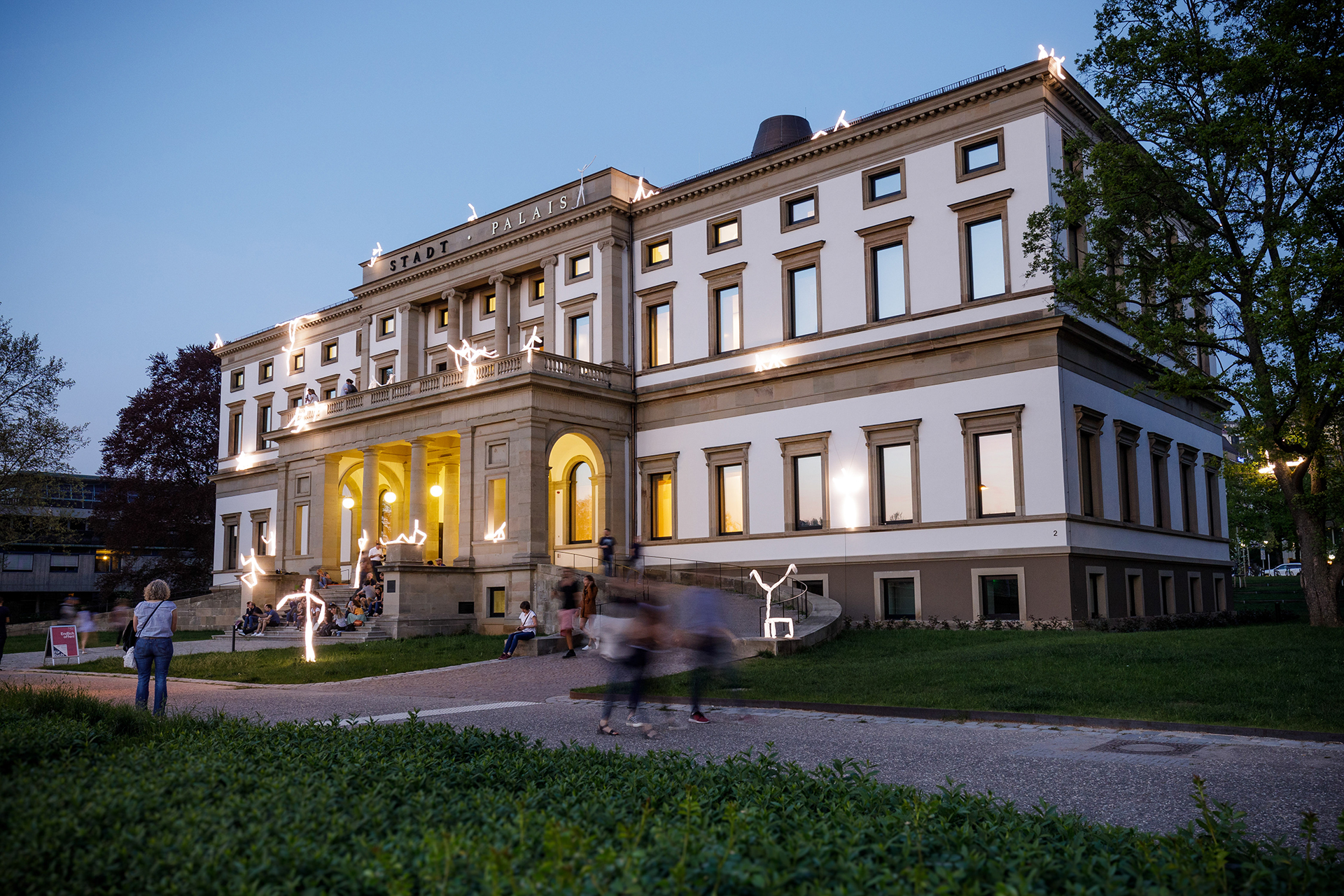 Lichtinstallation zur Eröffnung des Stadtpalais Stuttgart von lichtgestalten